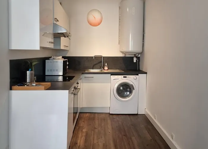 Apartment Les Arenes, 1 A 6 Personnes En Centre