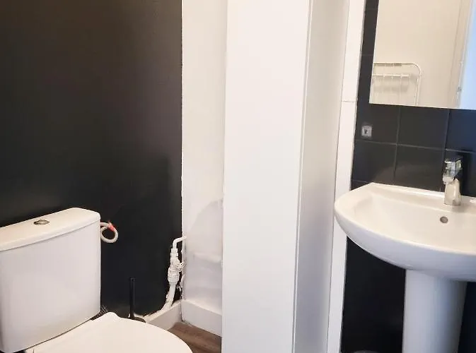 Les Arenes, 1 A 6 Personnes En Centre * Nimes